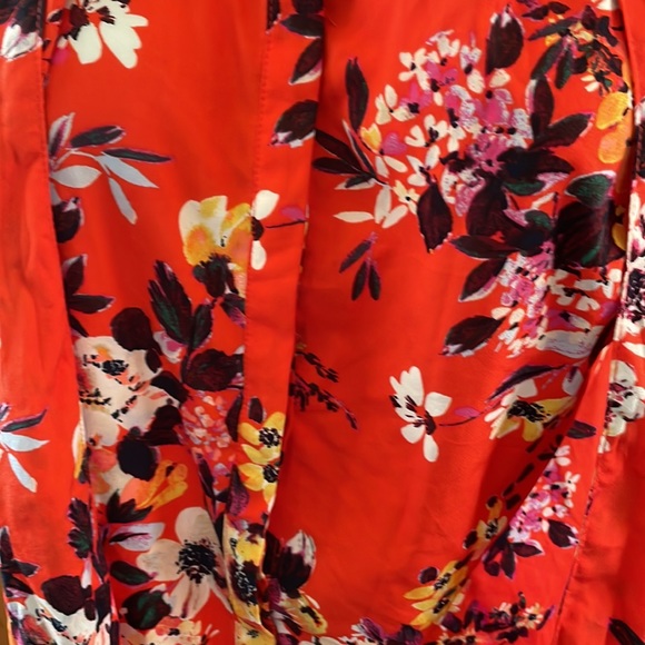 🚫SOLD🚫 Orange Floral Blouse 🧡🌻 - Picture 10 of 17
